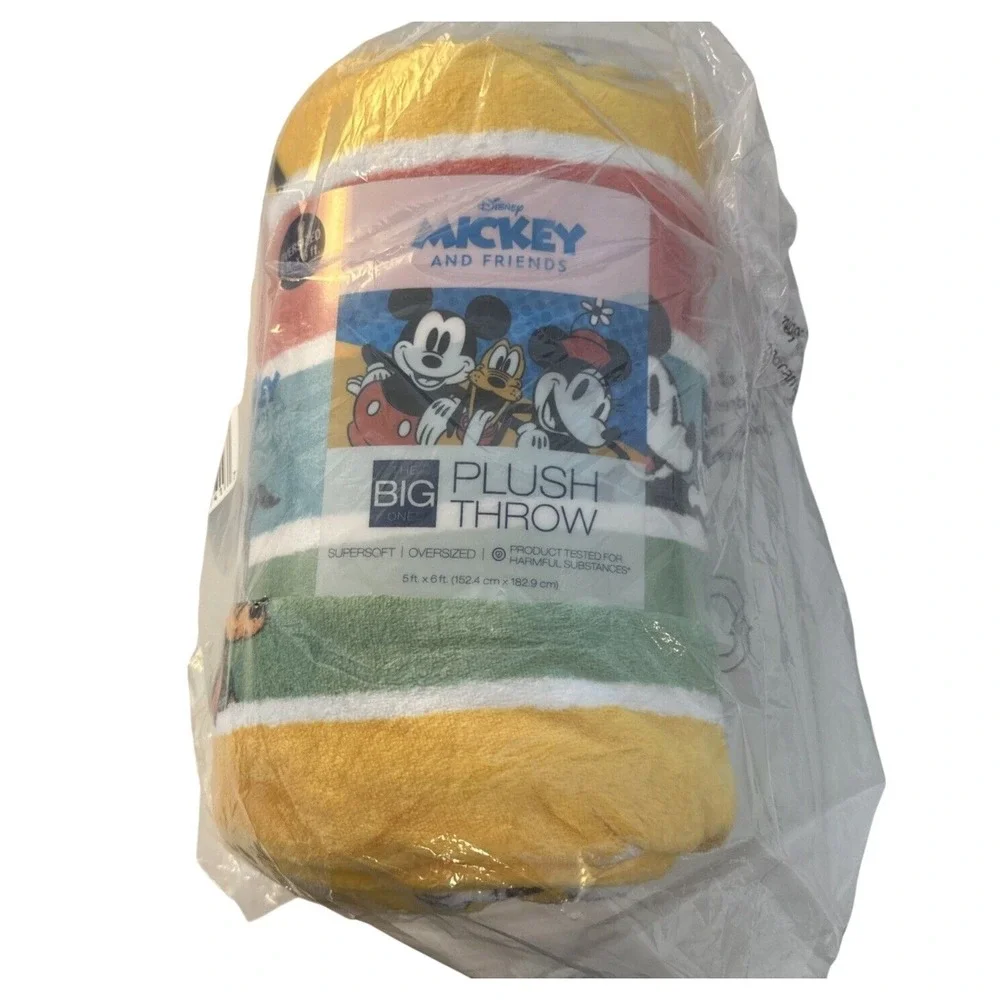 The Big One Disney Mickey and Friends Plush Throw Blanket Oversized 60x72 New
